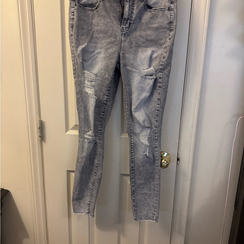 SO Gray Skinny Jeans with Distressed Design